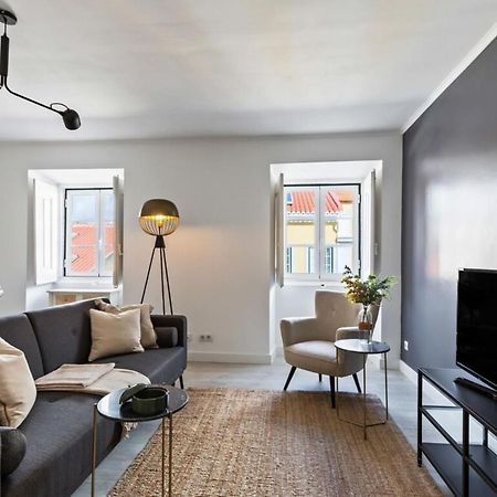 Stunning 2 Bedroom Apartment Near Belem Lisboa Екстериор снимка