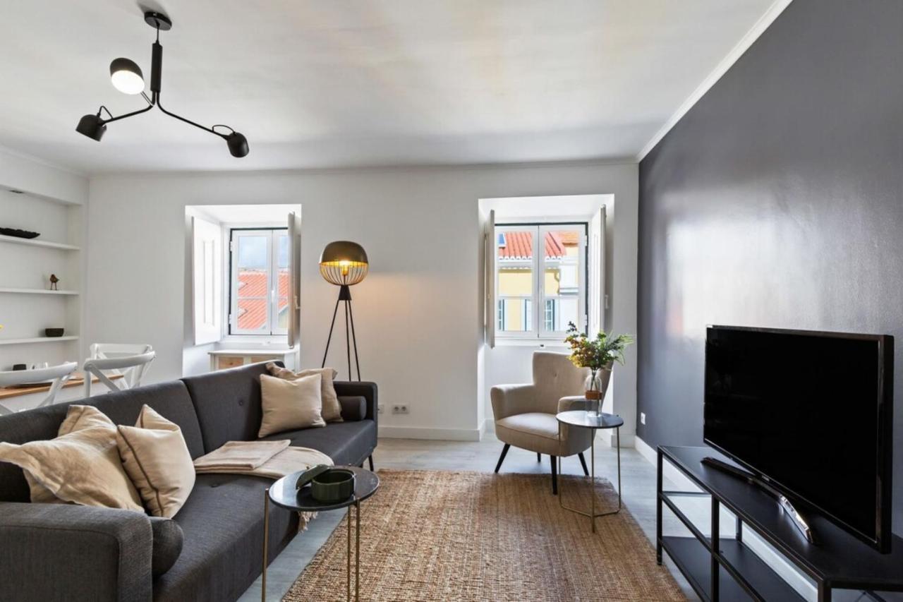 Stunning 2 Bedroom Apartment Near Belem Lisboa Екстериор снимка